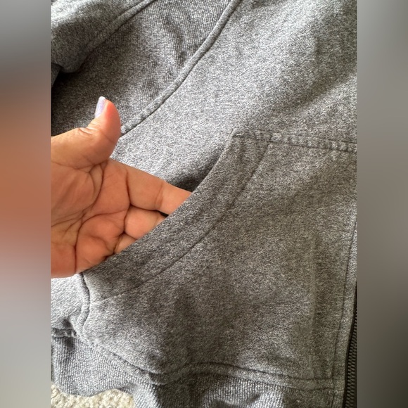 Lululemon jacket - Picture 10 of 13